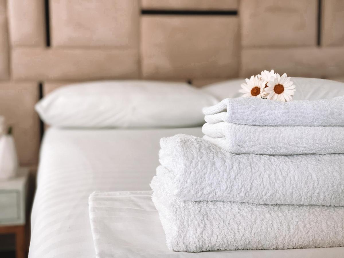 Alevra Hotel Dhërmi Екстериор снимка